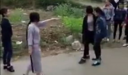 打群架视频,揭秘打群架视频背后的惊心动魄